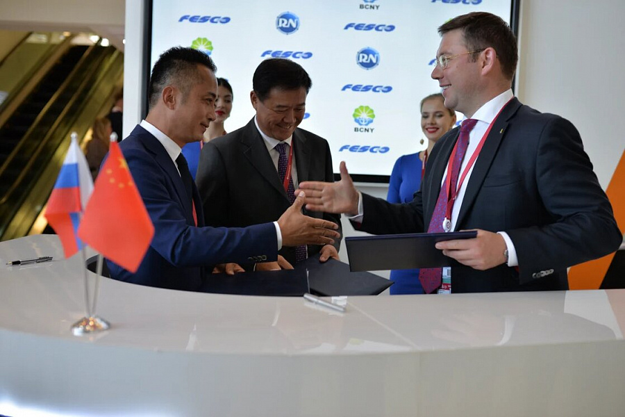 FESCO inks LNG supply deal with Chinese counterparts