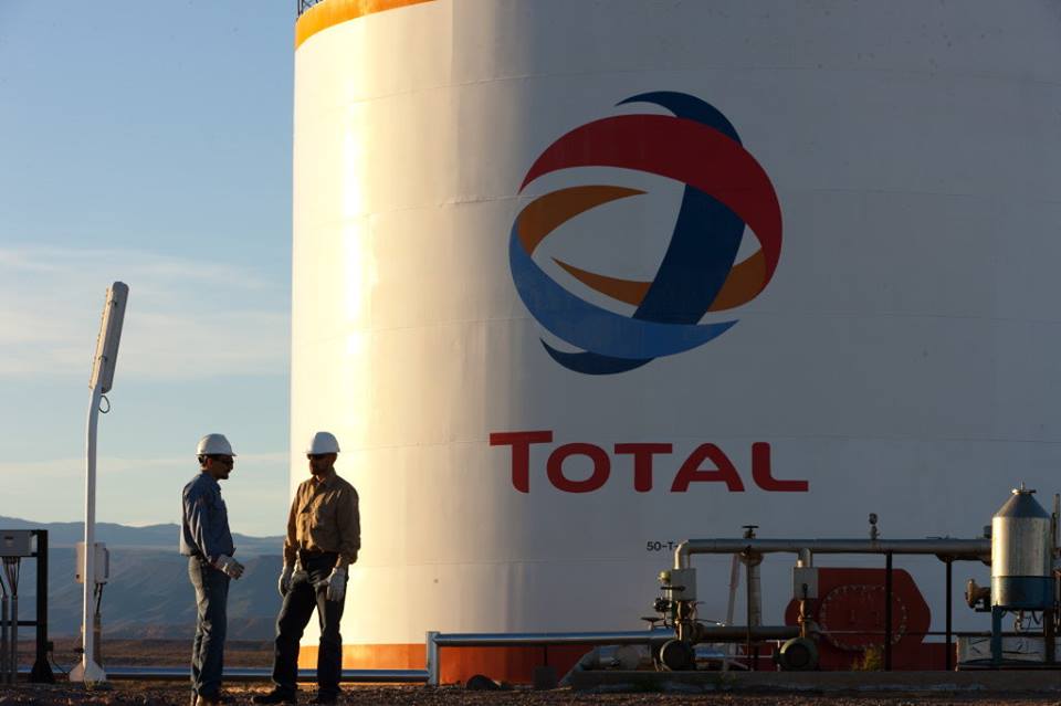 Total's profit slips, LNG sales rising