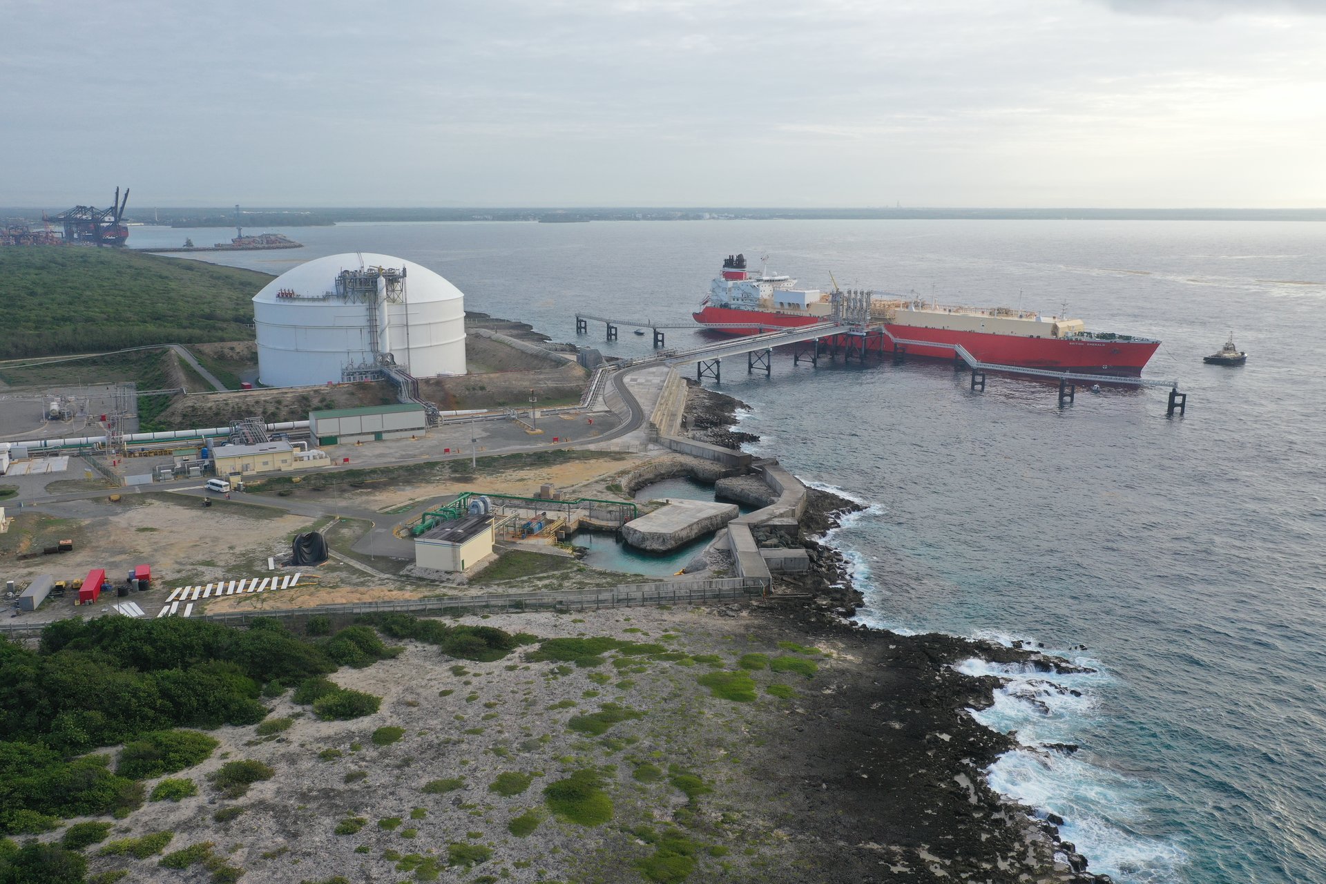 Tractebel named owner's engineer for Dominican Republic LNG terminal expansion