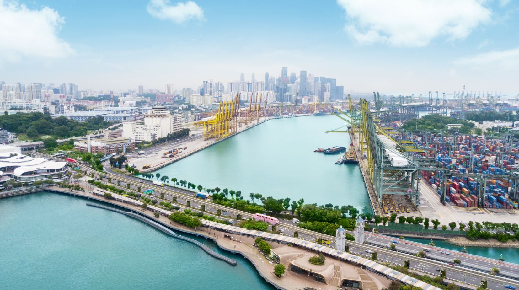 APP photo of Singapore port