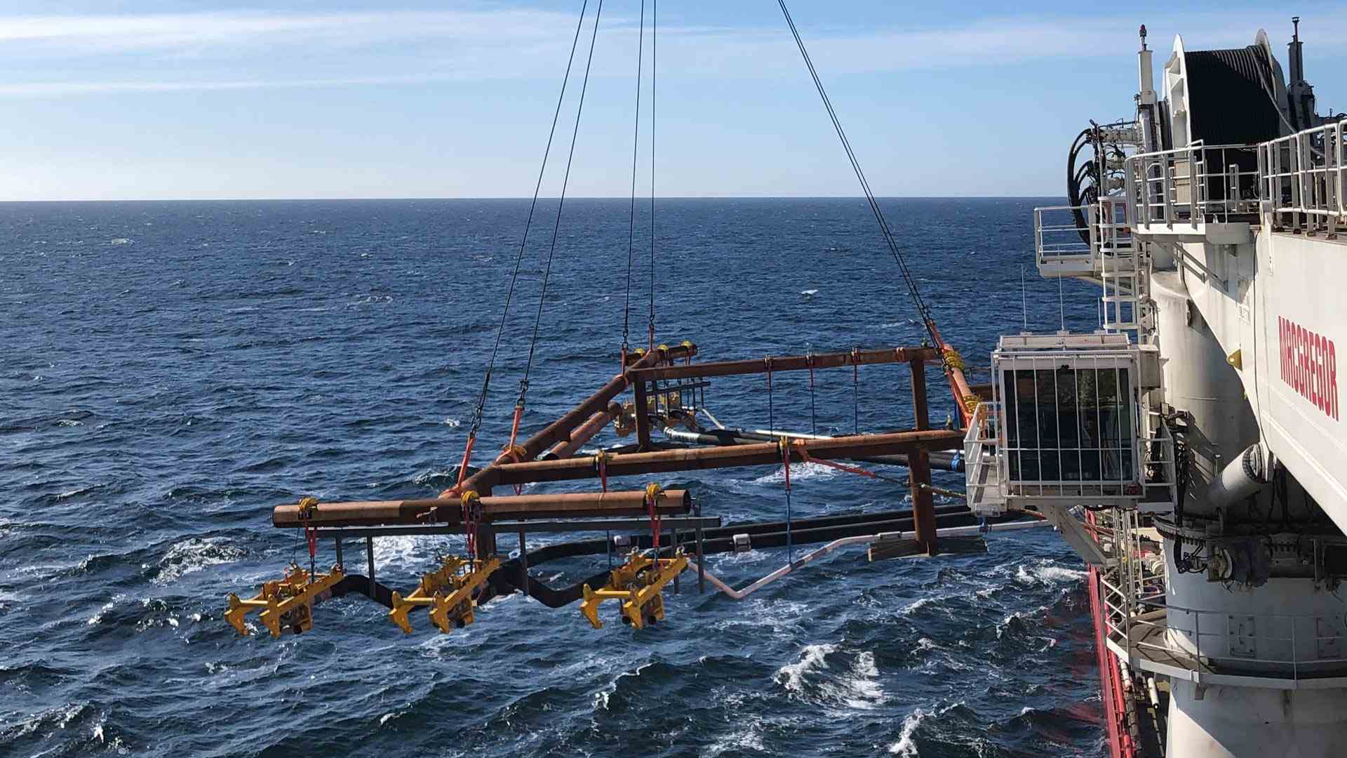 Nova subsea installation