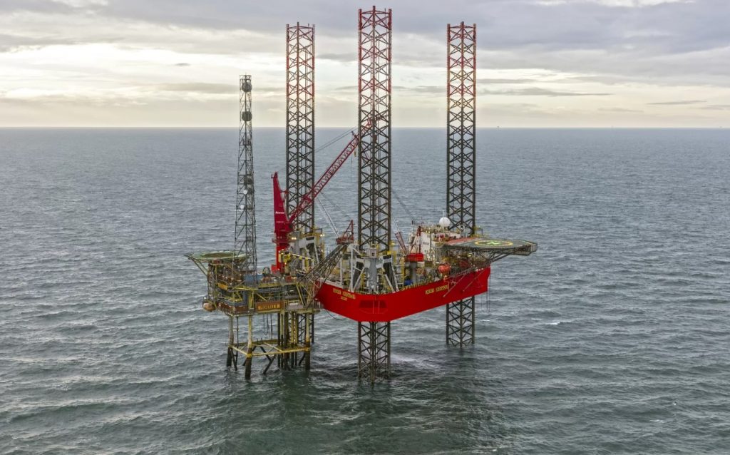 Energy Endeavor working on Perenco Pickerill B platform; Source: Petrodec