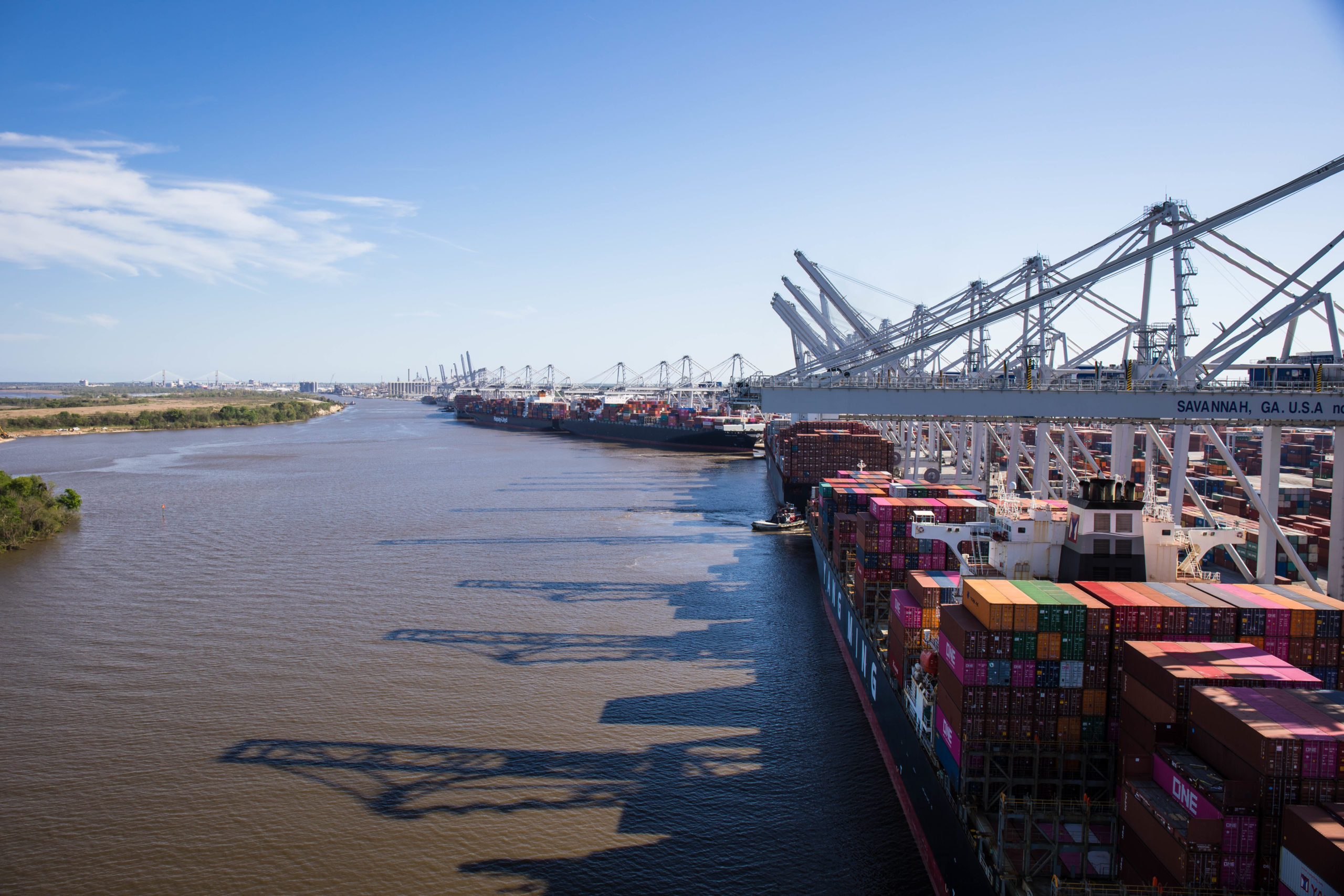 Ports Authority sets new cargo volume record