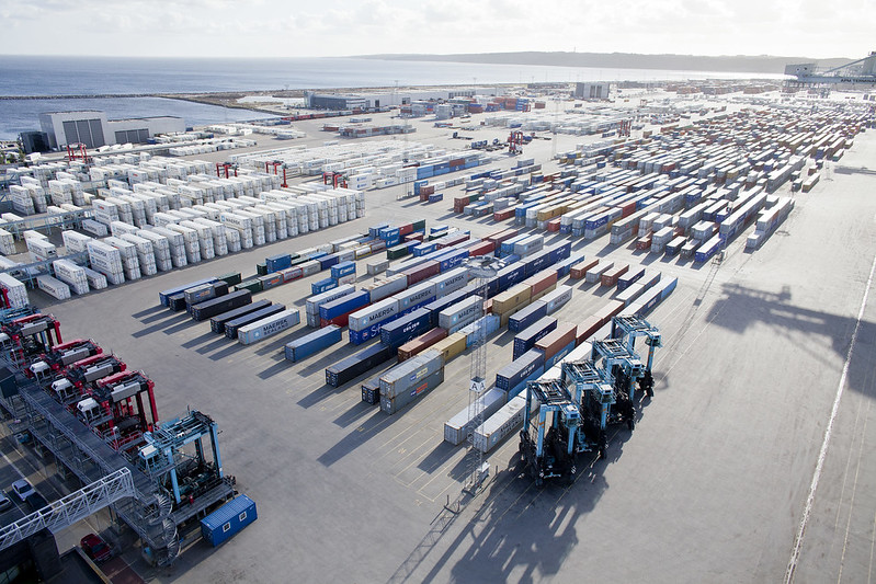 APM Terminals buys ALC s container terminal in Aarhus Offshore