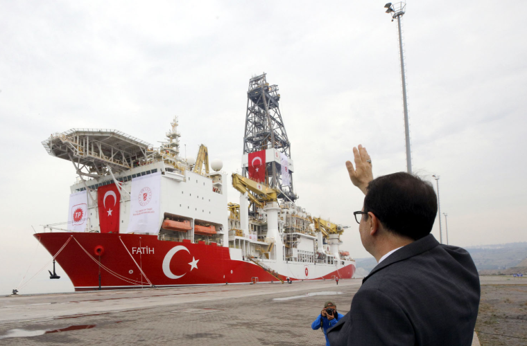 Fatih Donmez bidding farewell to the Fatih drillship; Source: Turkish Ministry of Energy and Natural Resources