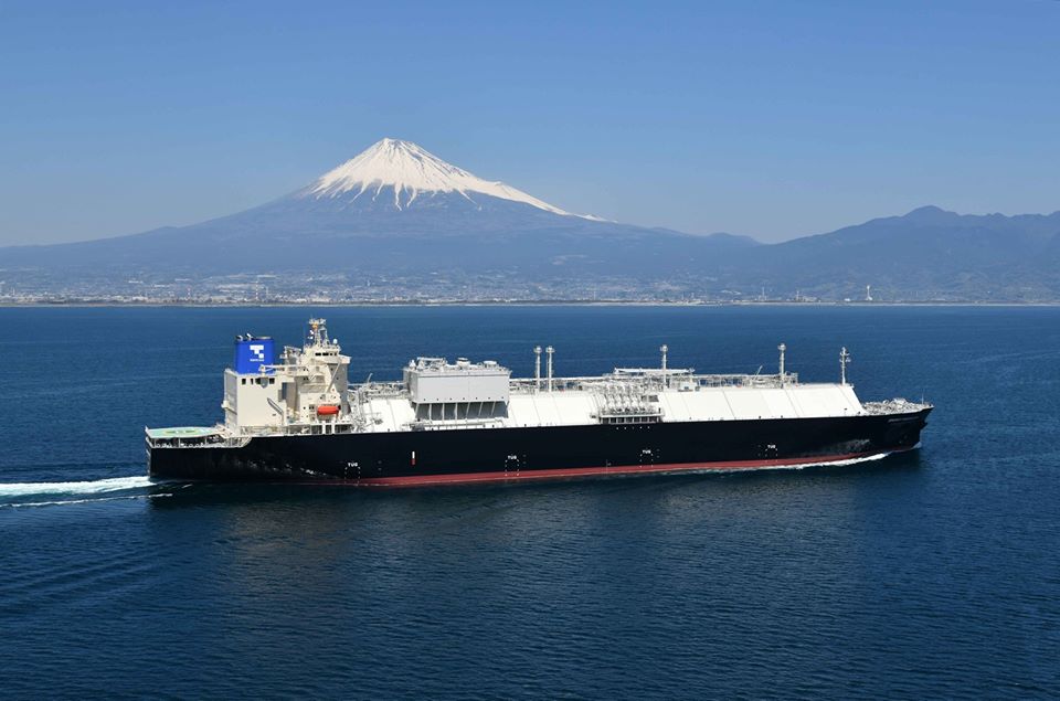 Japan's LNG imports drop