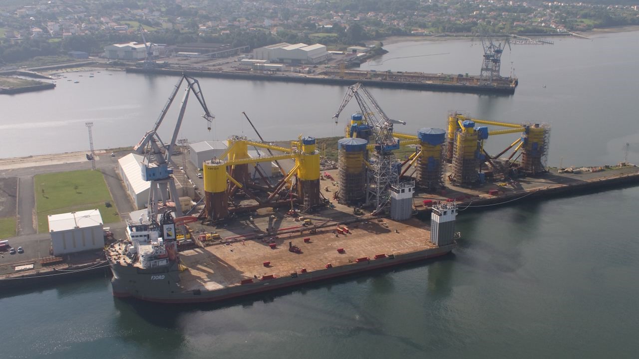 Foundations for world's largest floating wind farm ready for load-out