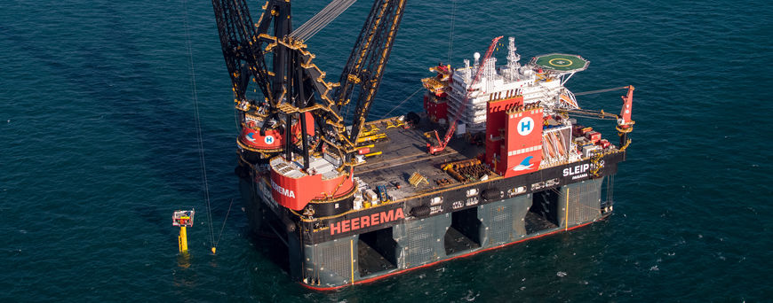 SSCV Sleipnir during Unity installation; Source: Heerema Marine Contractors