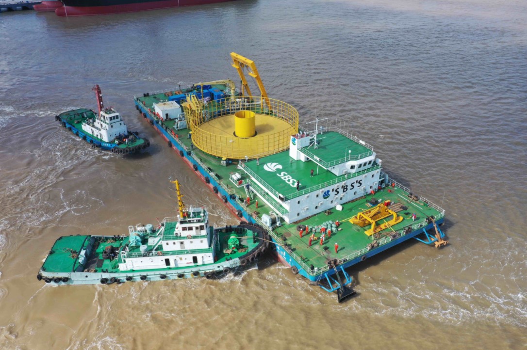 Fu Yong 6, power cable installation and maintenance barge