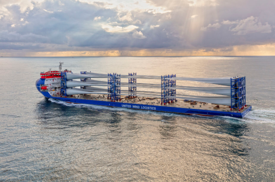 Second MHI Vestas deck carrier en route to Europe