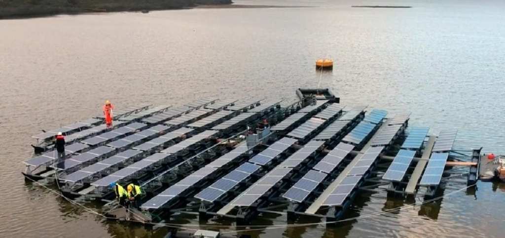 A photo of Floating Solar’s floating solar island on the Slufter (Courtesy of Floating Solar)