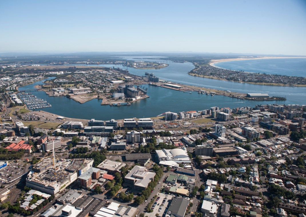 EPIK adds bunkering services to proposed Newcastle GasDock LNG project