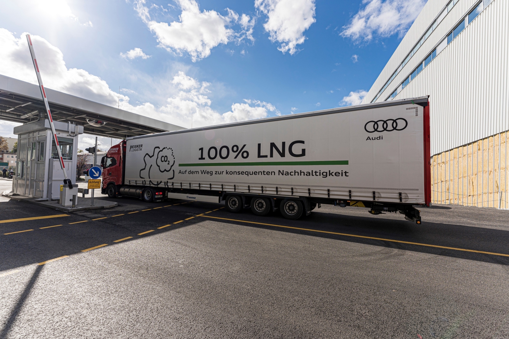 Audi deploys two LNG-fueled trucks at Neckarsulm site