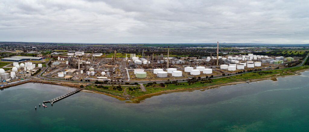 Viva Energy brings in partners for Geelong LNG facility  Offshore Energy