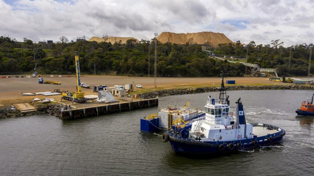 Photo of WSE unit at Bell Bay (Courtesy of Wave Swell Energy/Rob Burnett)