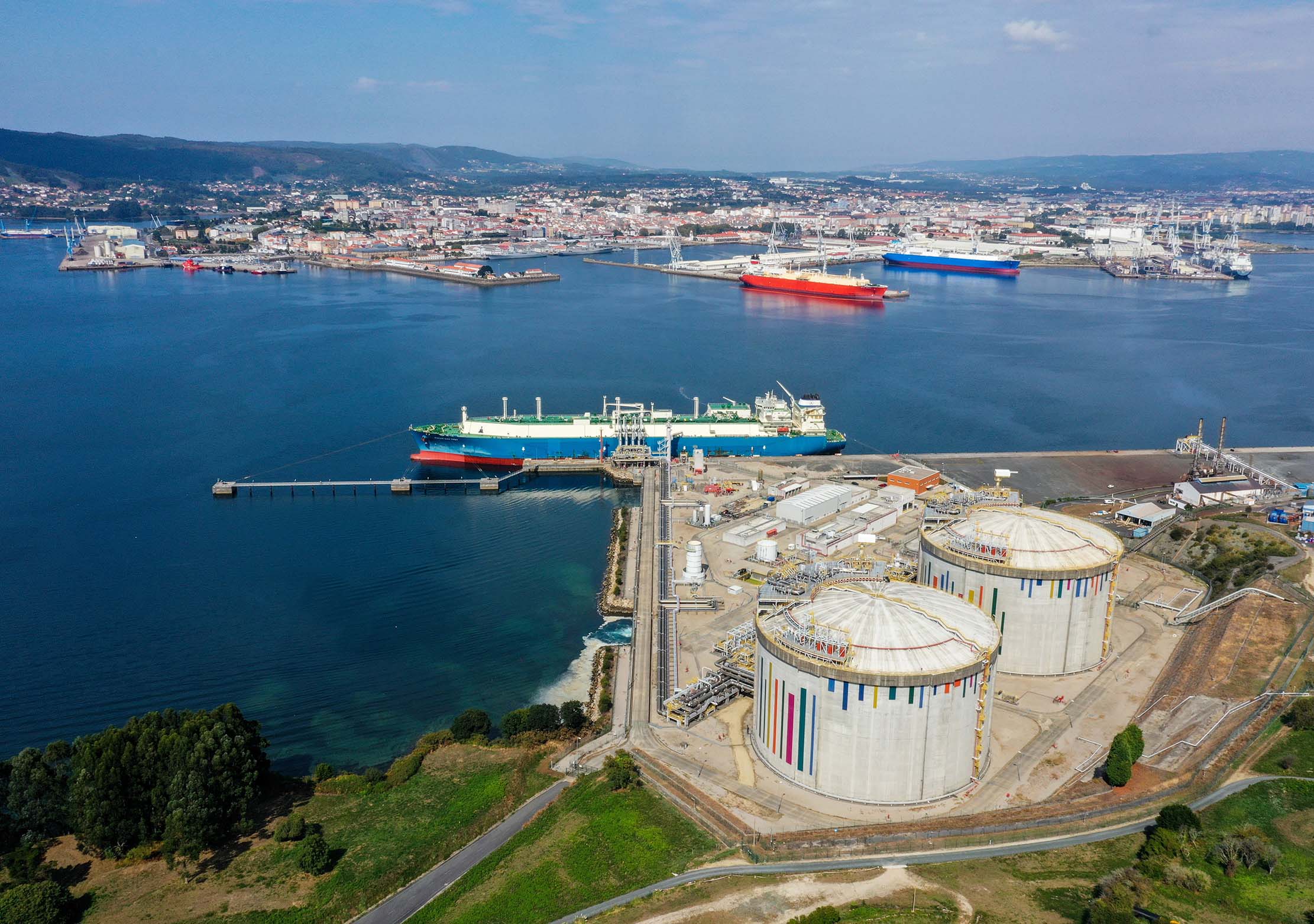 Mugardos LNG terminal to only use green power