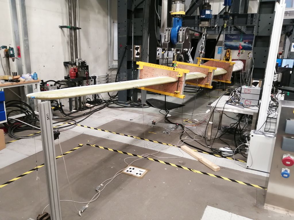 Structural testing during the LEAPWind project at NUI Galway (Courtesy of NUI Galway)