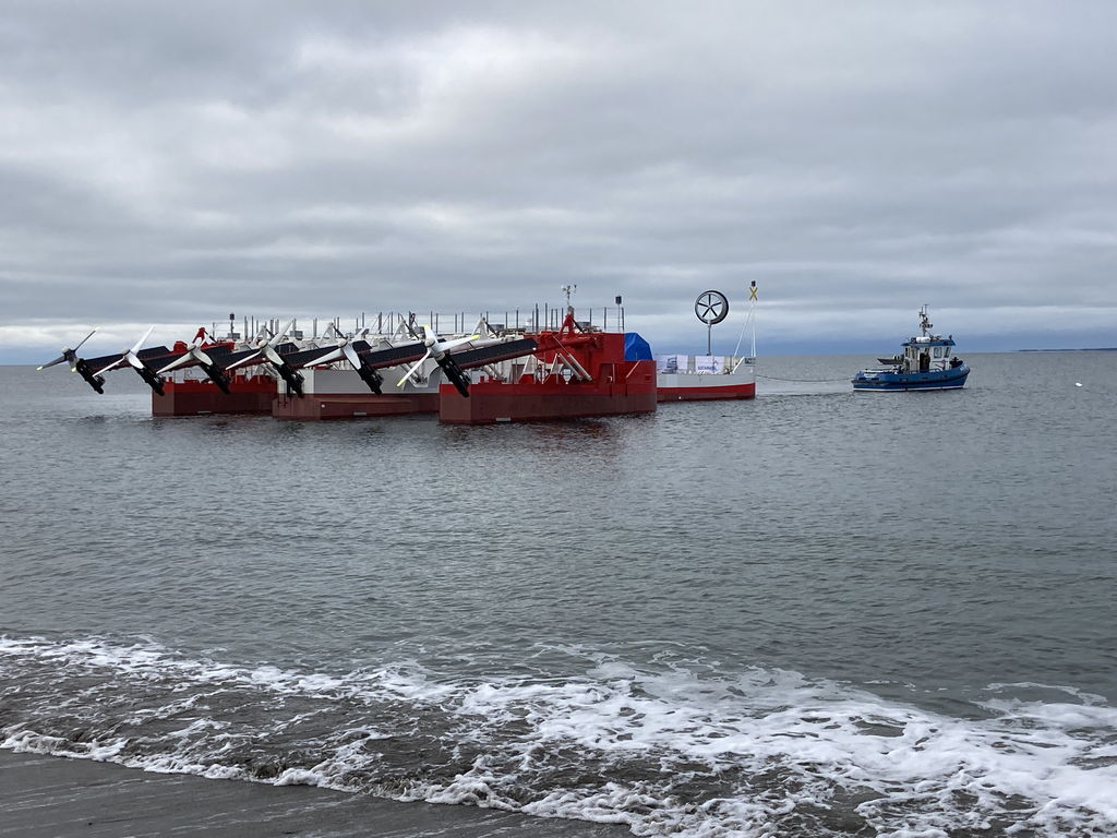 Photo of PLAT-I 6.40 floating tidal energy platform (Courtesy of Sustainable Marine Energy)