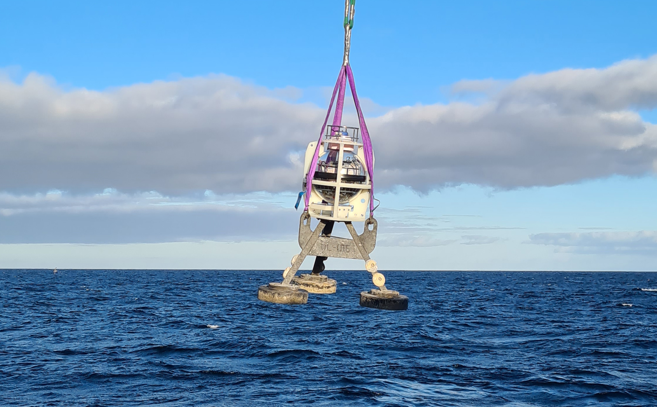 Sonardyne subsea sensors deployment