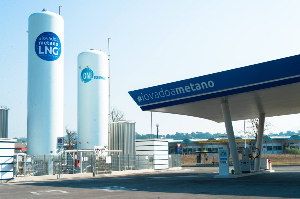 Snam, SIAD partner on small- and mid-scale LNG