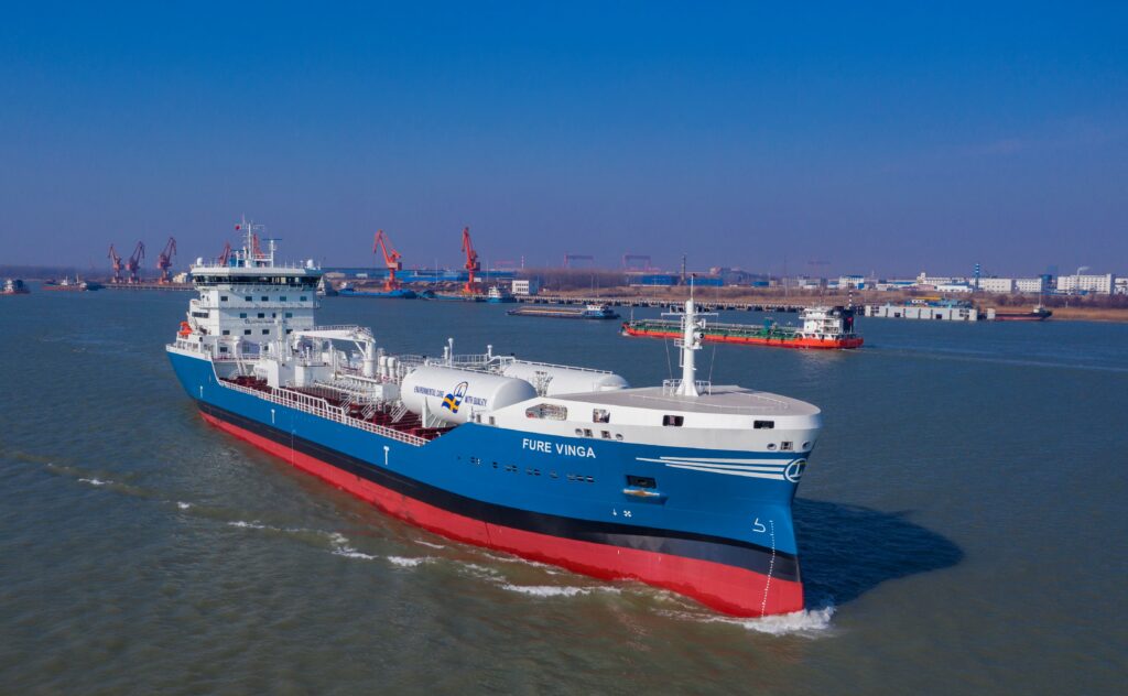 Repsol hits milestone with Fure Vinga LNG bunkering