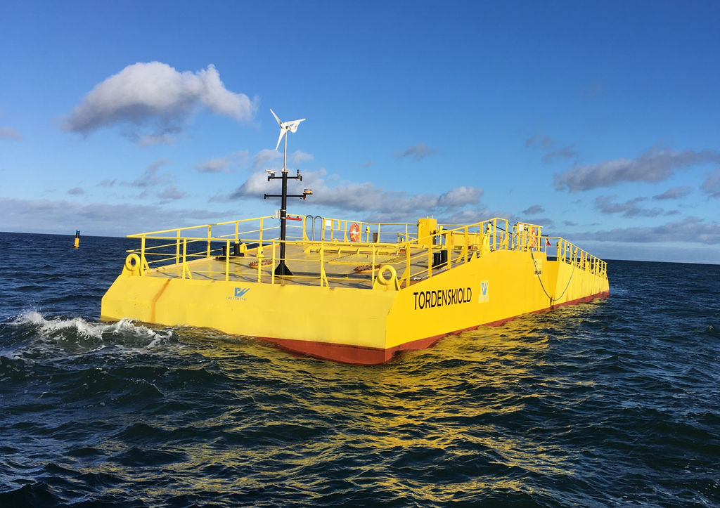 Photo of Crestwing's Tordenskiold wave energy prototype (Courtesy of Crestwing)