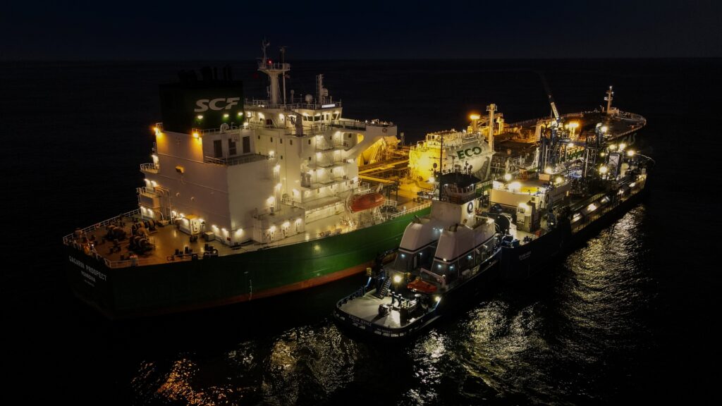SCF, Shell complete first Aframax LNG bunkering in the USA