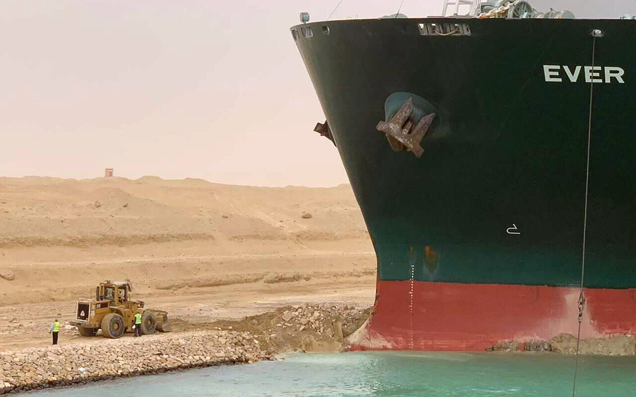 Suez Canal reopens, LNG vessels waiting for normalised operations