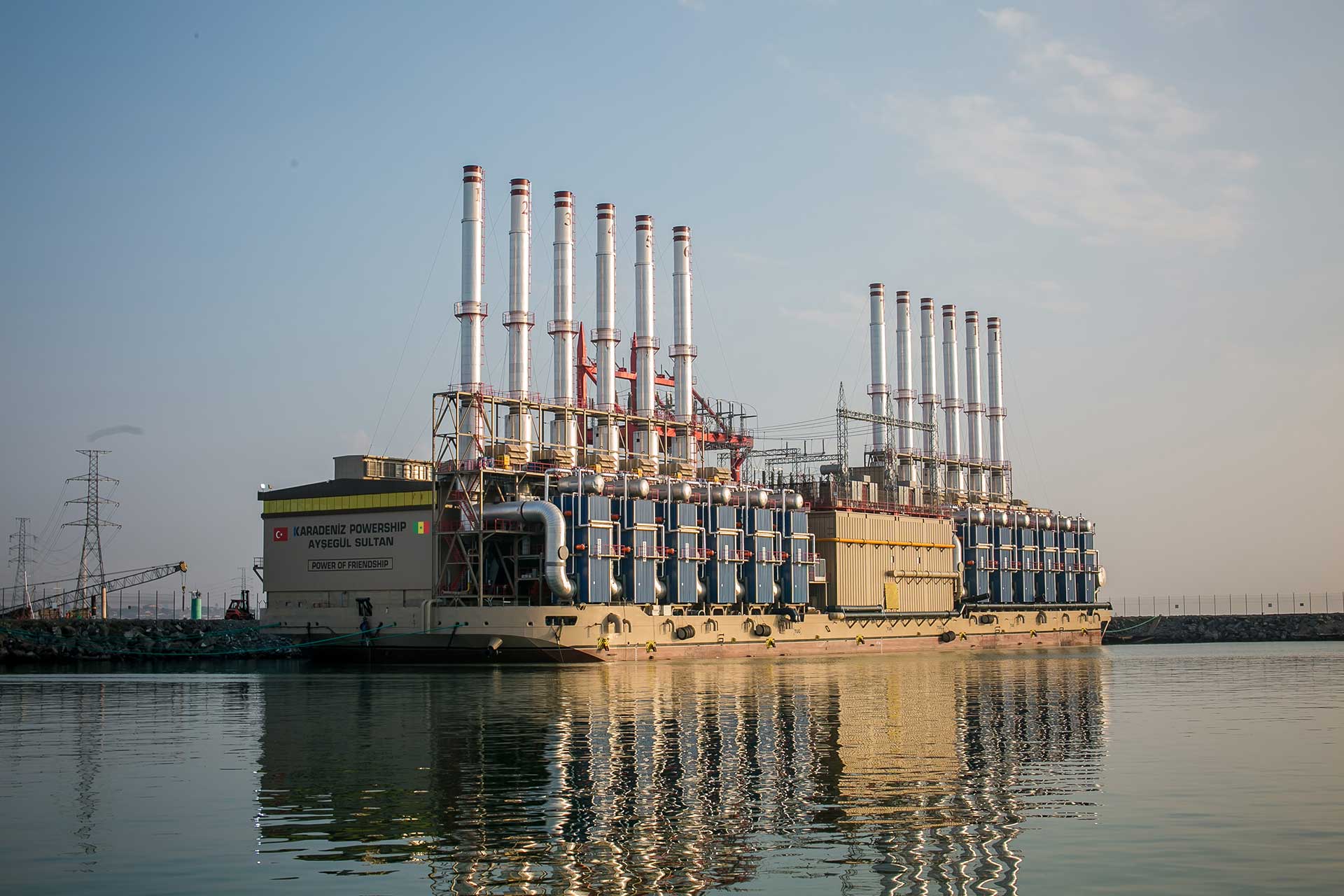 MCB bankrolls Senegal's use of floating LNG power plants