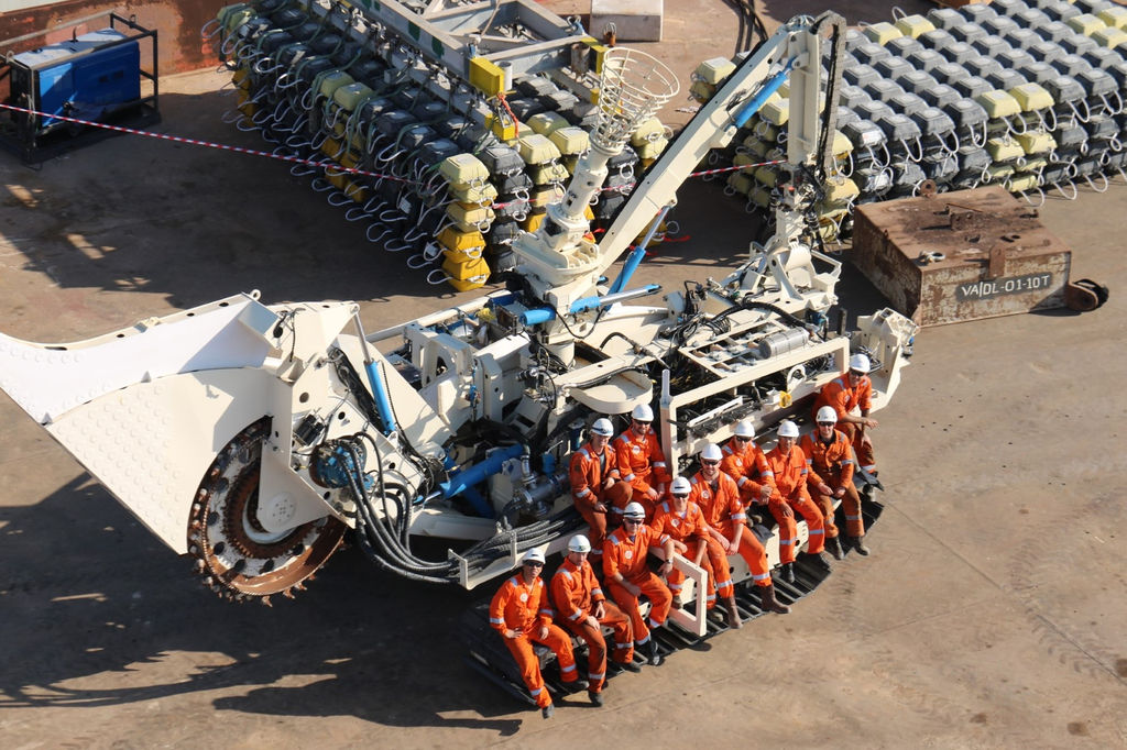 Photo of Enshore Subsea’s T1 trenching asset, Middle East 2018 (Courtesy of Al Gihaz Holding)