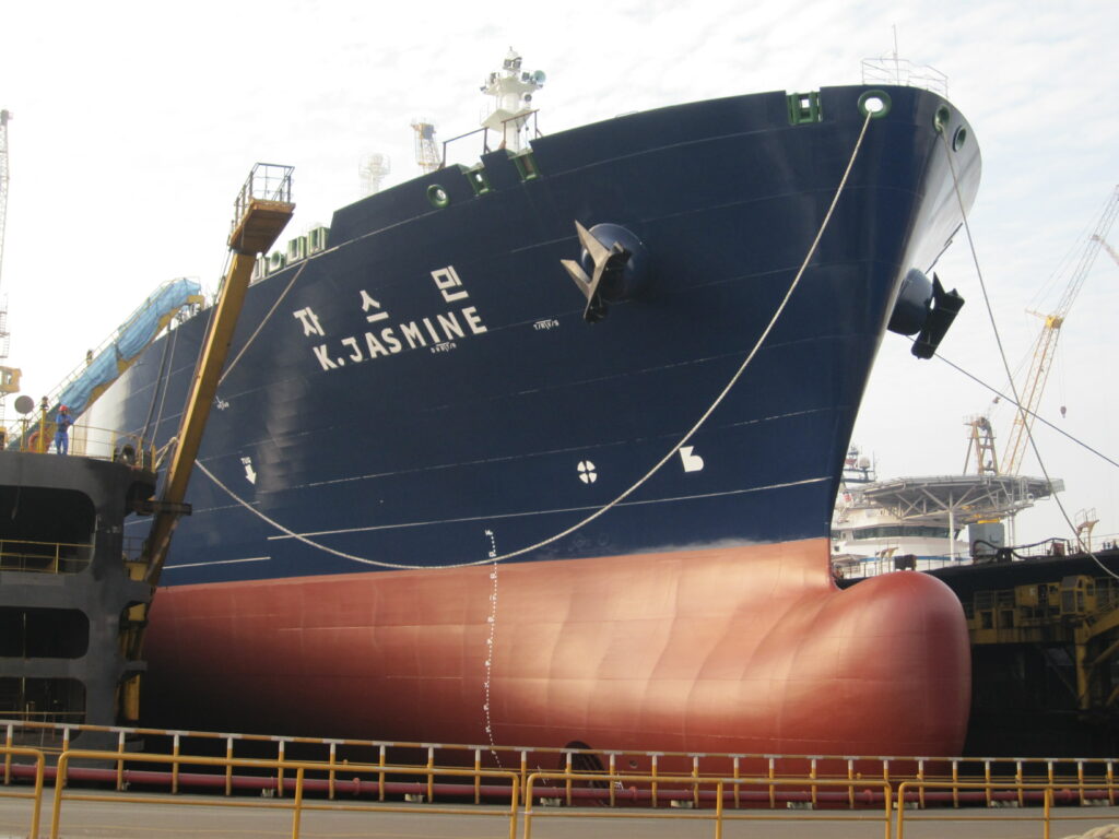 K. Jasmine LNG tanker undergoing repairs at Samkang S&C yard