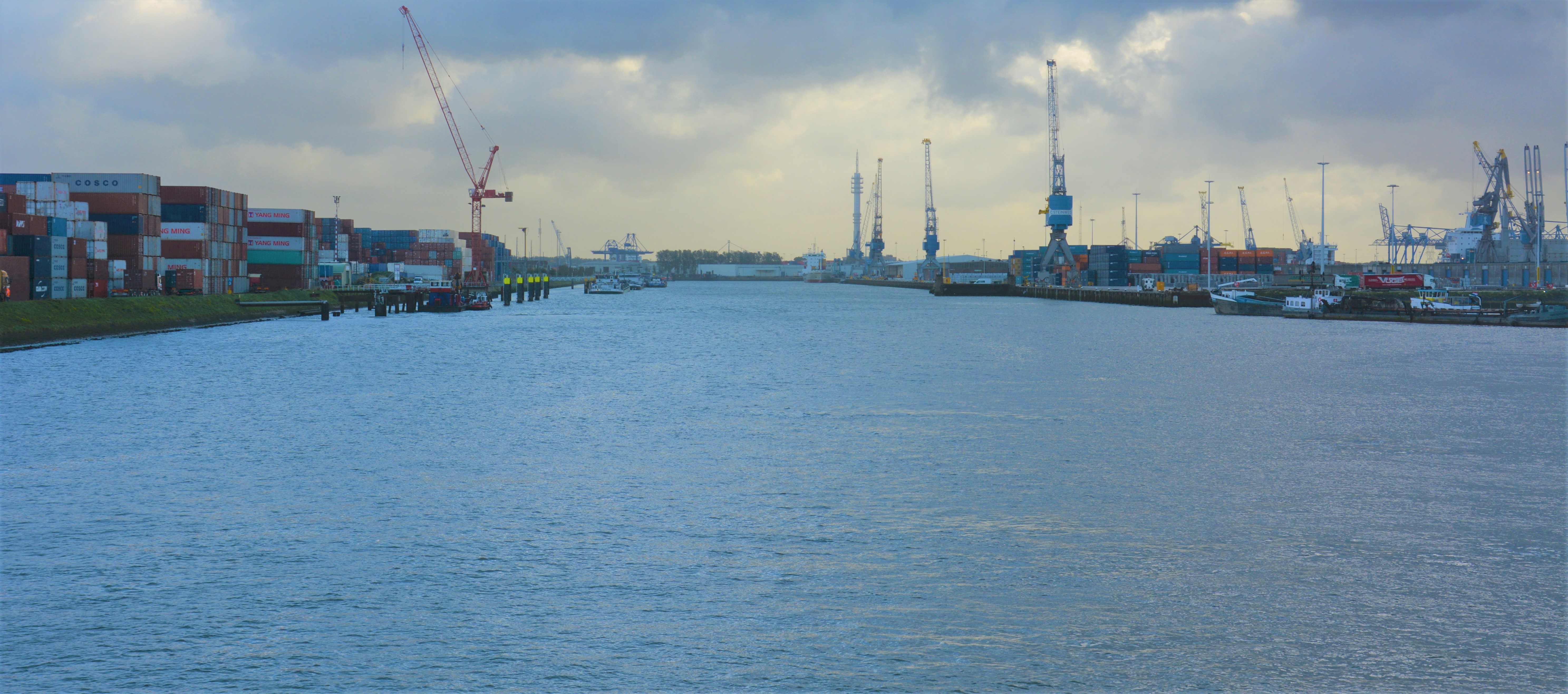 Port of Rotterdam; Illustration