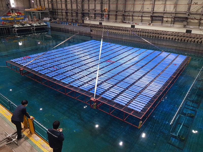 Photo showing the offshore floating solar model under tests at KRISO's tank (Courtesy of KHNP)