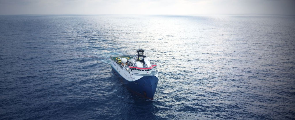 Photo of SW Vespucci vessel (Courtesy of Shearwater GeoServices)