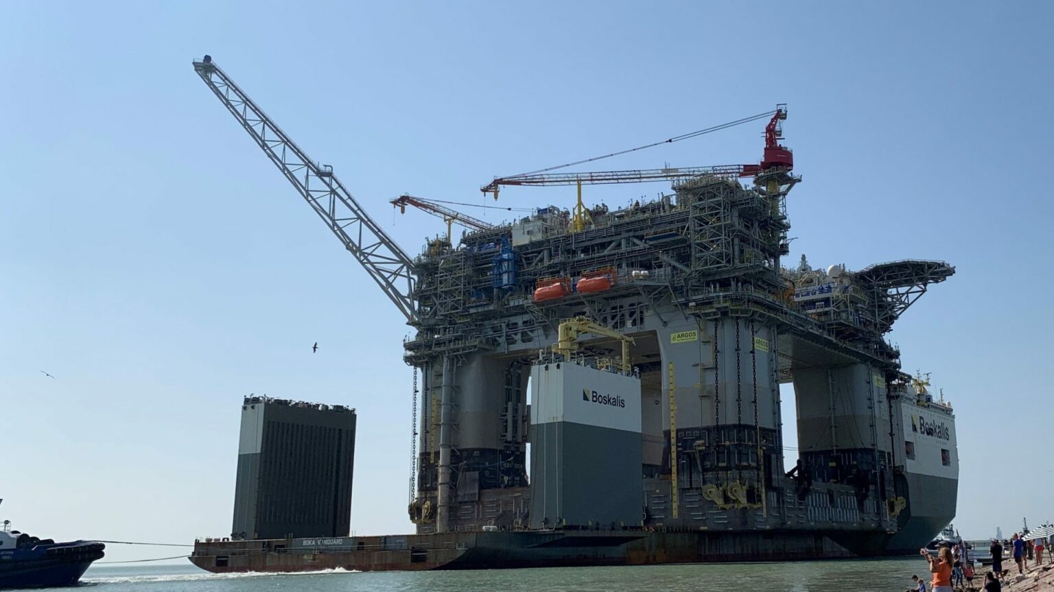 WATCH: BP's giant Argos platform arriving home in Gulf of Mexico ...