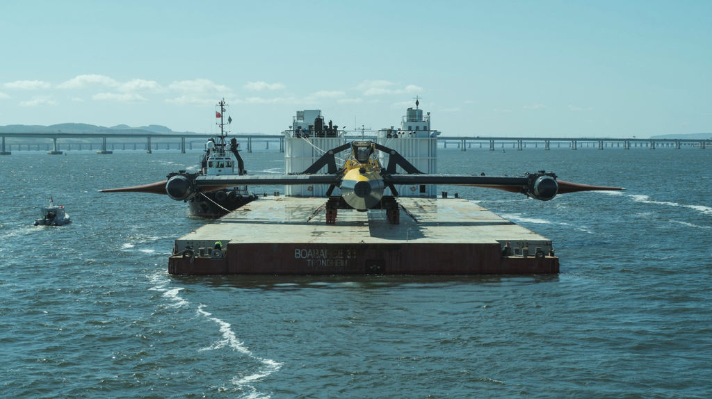 Photo showing Orbital Marine's O2 tidal turbine (Courtesy of Orbital Marine Power)