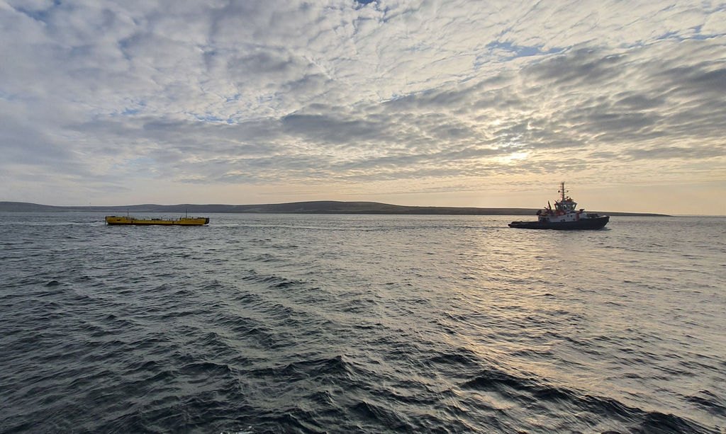 Photo of ATIR heading to Fall of Warness site (Courtesy of Magallanes Renovables)