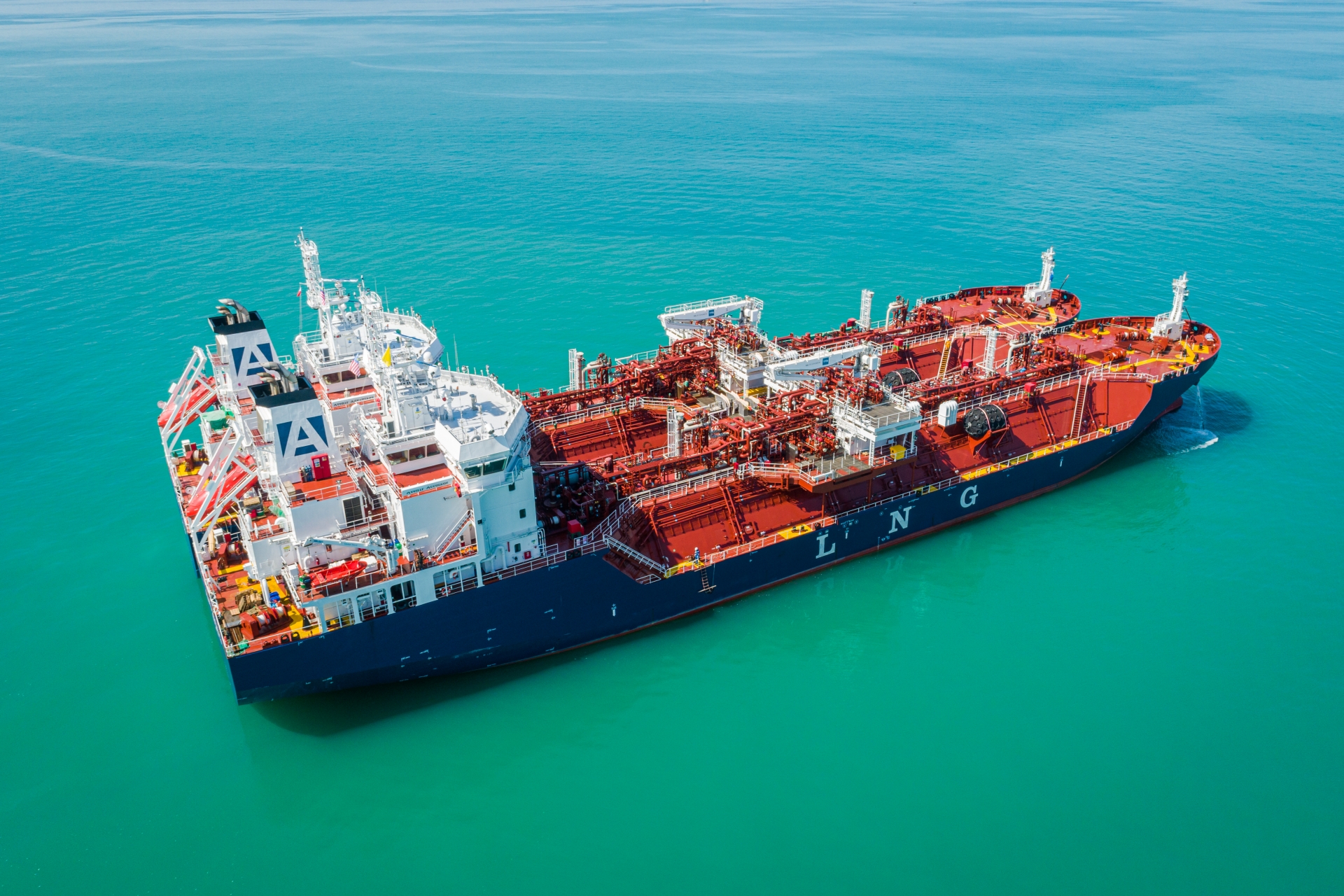 Avenir Accolade completes first LNG bunkering off Malaysia
