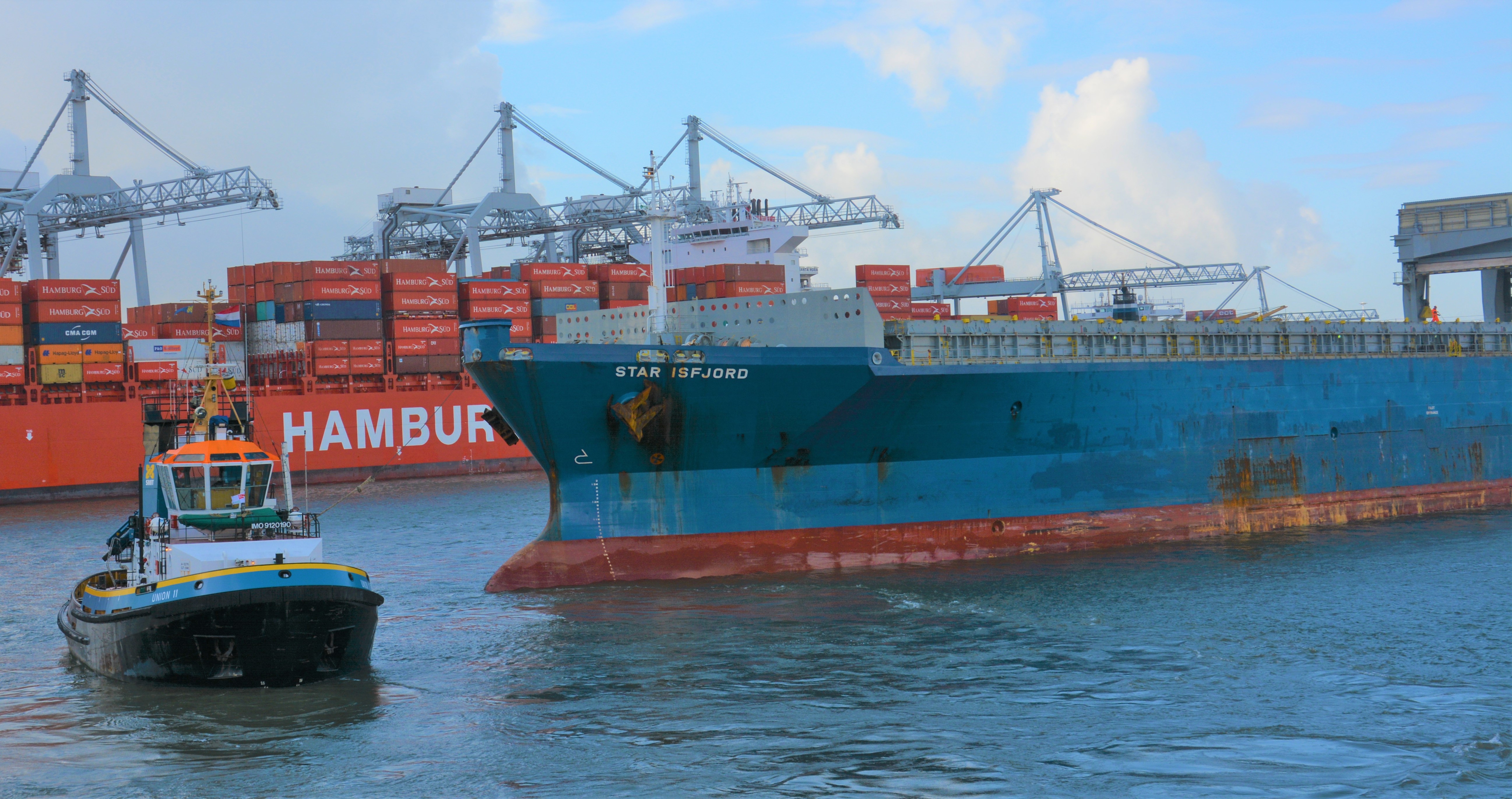 shipping in the Port of Rotterdam