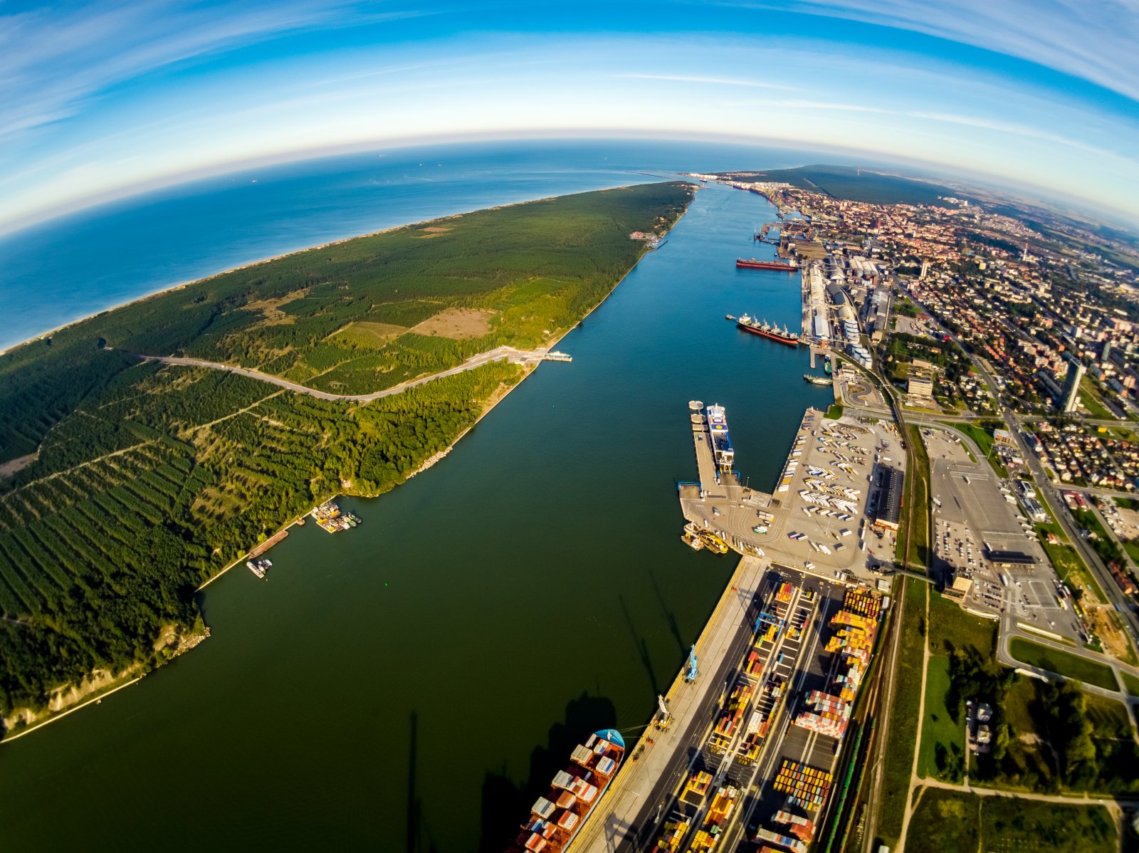 KN, LS, MOL to develop LCO2 and hydrogen project in Klaipeda