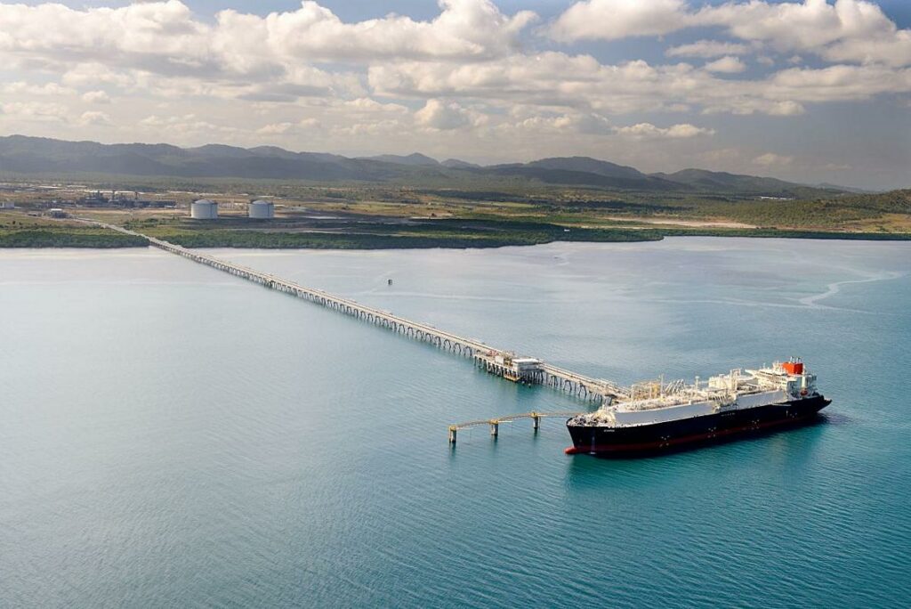 Total continues with plans on Papua LNG project