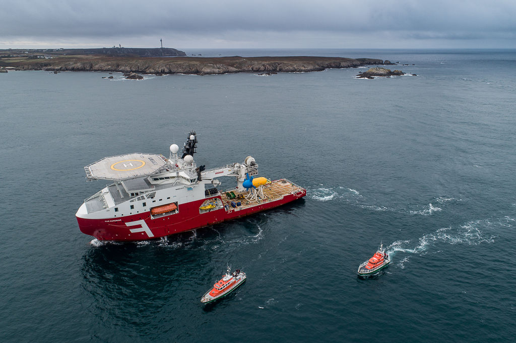 Illustration/Sabella redeploying its D10 tidal turbine in France (Courtesy of Sabella)