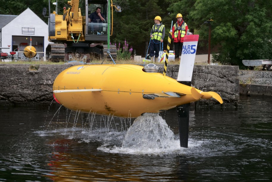 NOC's new Autosub robot submarine on trials