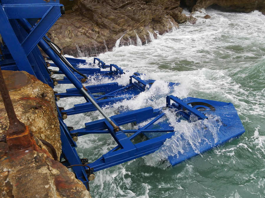 Photo showing Eco Wave Power Global's wave energy technology (Courtesy of Eco Wave Power Global)