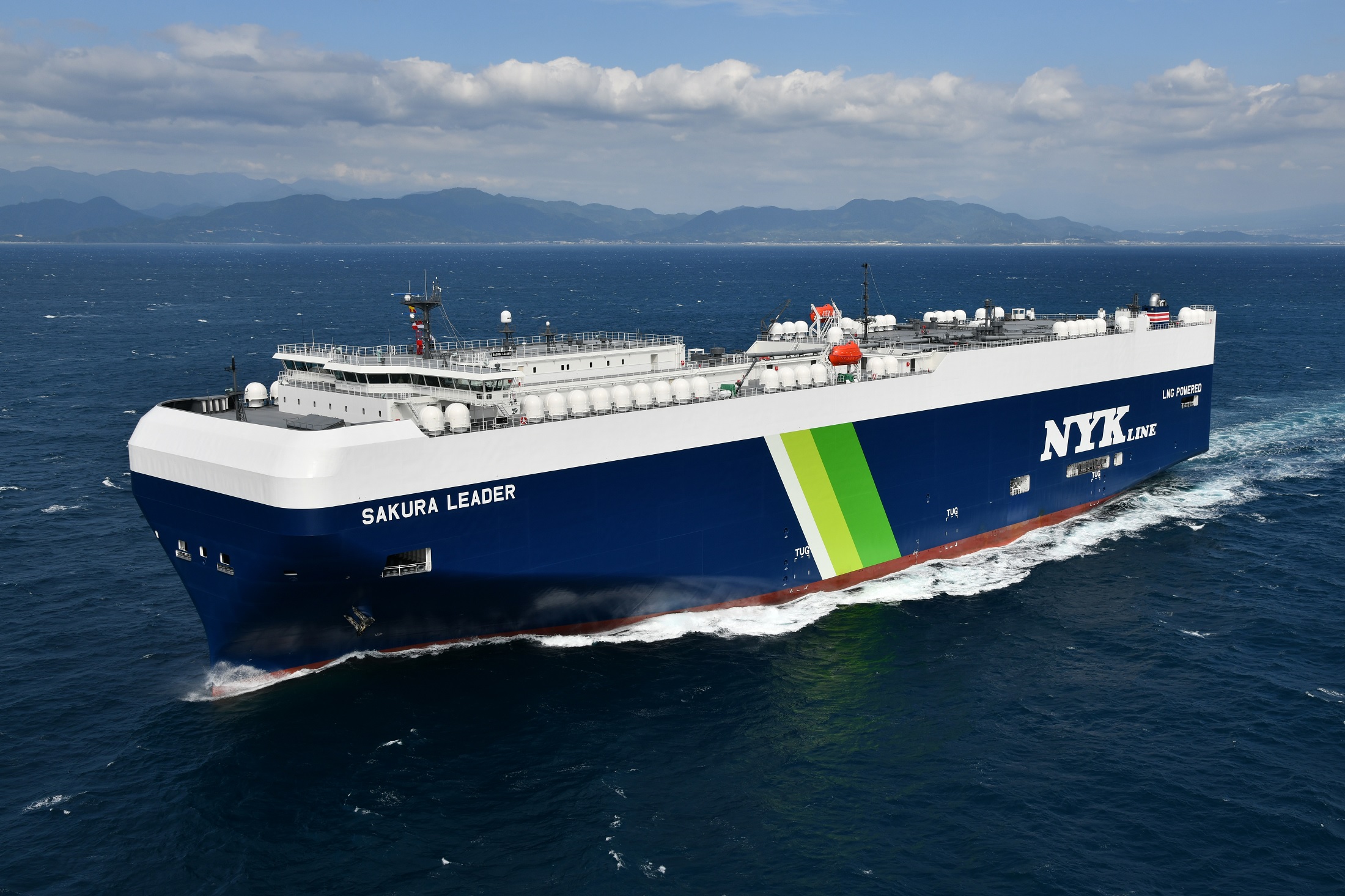 NYK orders 12 LNG-powered car carriers