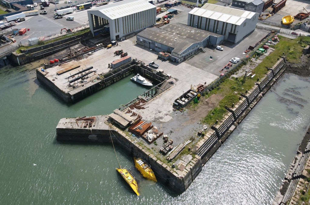 Photo showing Subhub platform at Pembroke Dock (Courtesy of QED Naval)