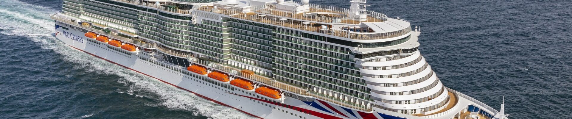 P&O Cruises’ LNG-powered cruise ship Iona sails maiden voyage