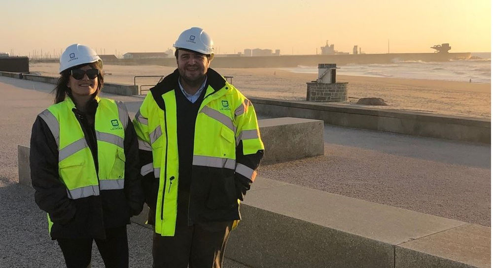 Photo showing Inna Braverman with Luis Cunha during a visit at APDL’s breakwaters in Portugal (Courtesy of Eco Wave Power)