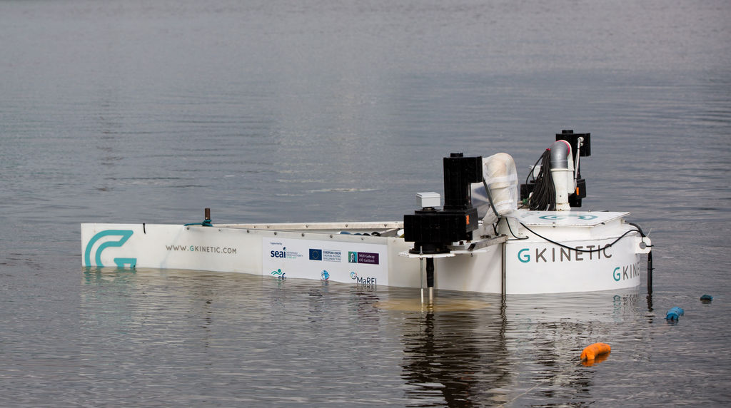 Photo showing GKinetic’s 10kW prototype being tested in the Limerick Docks in Ireland (Courtesy of GKinetic Energy)