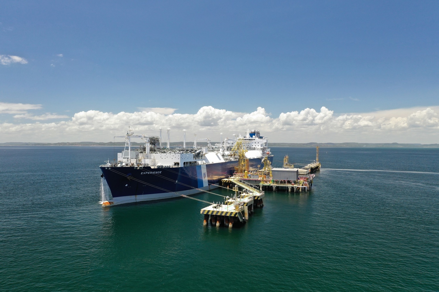 Excelerate Energy advances in Bahia LNG terminal lease